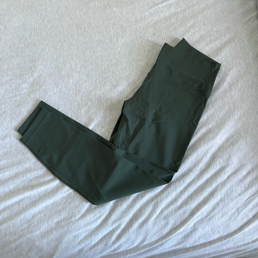 NWOT lululemon wunder under leggings